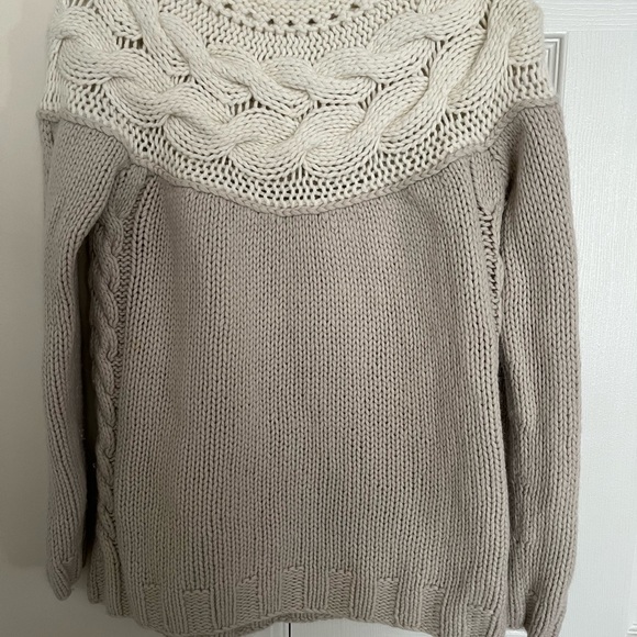 Boden cable knit sweater. - Picture 1 of 6